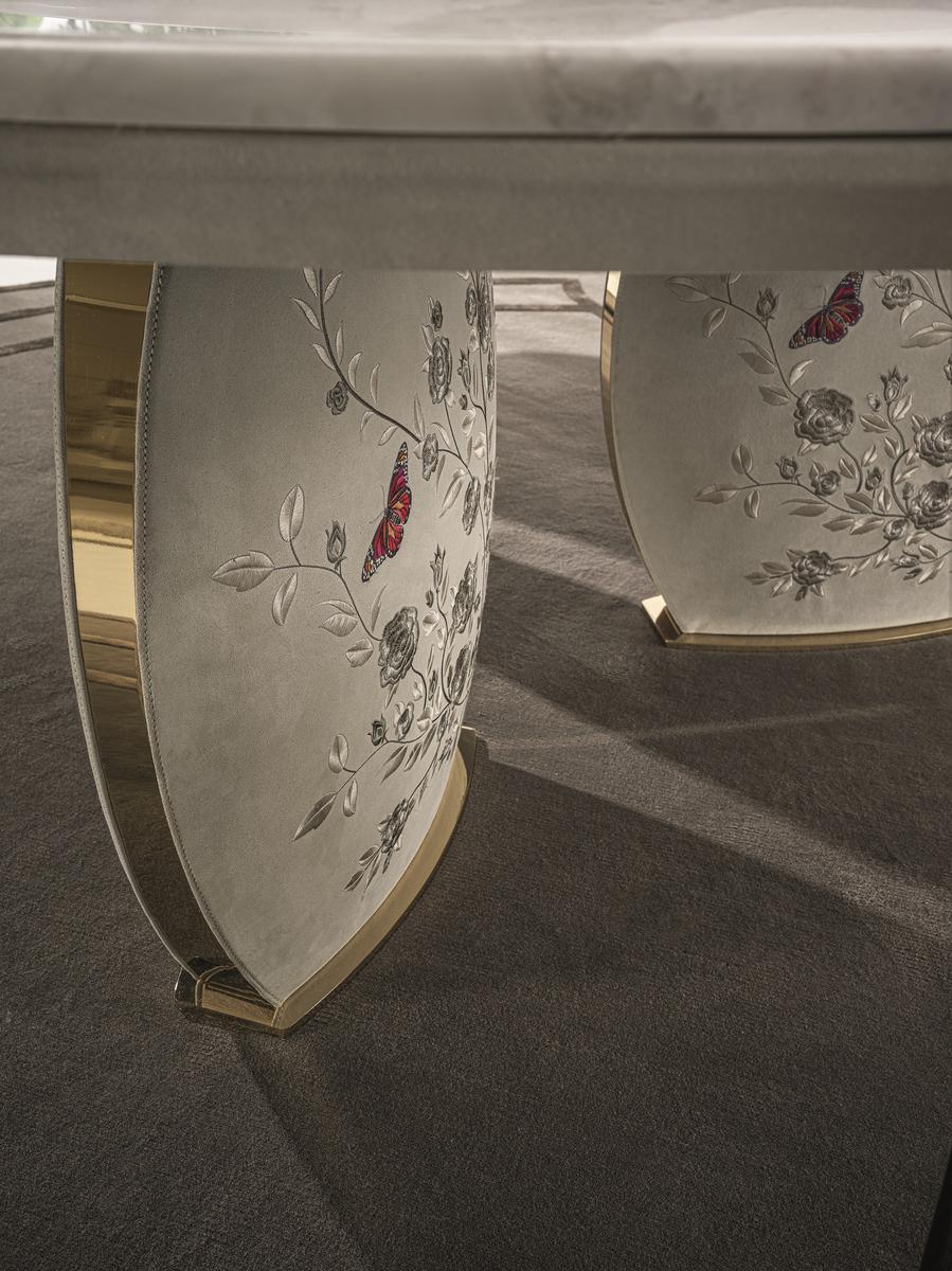 Oval leather table | Lotus by Longhi