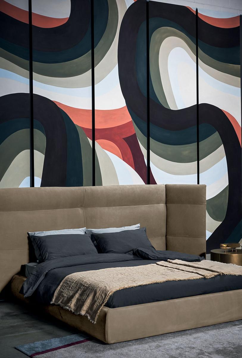 Upholstered leather bed with high headboard | Couche Extra by Baxter