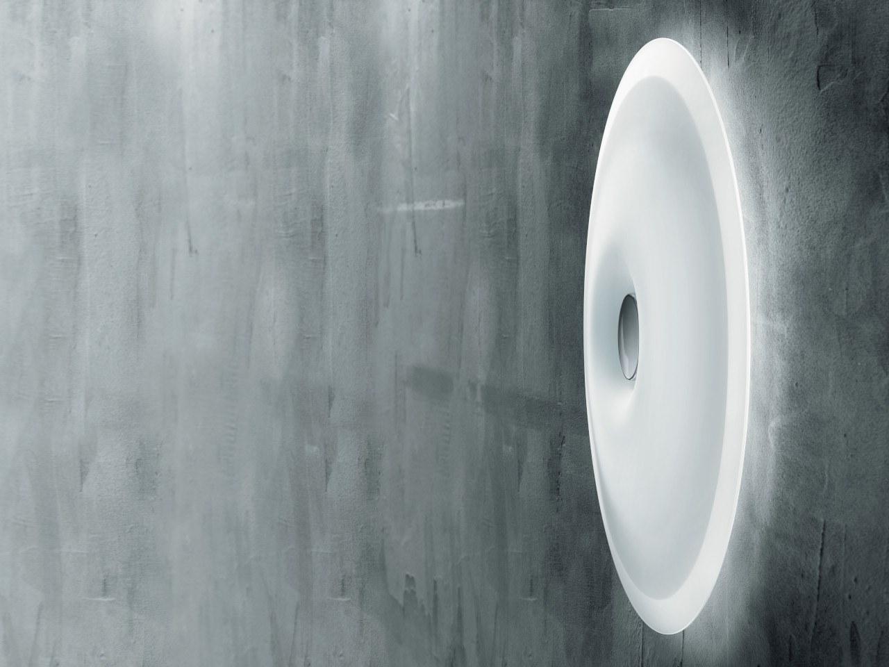 Thermoformed glass wall lamp / ceiling lamp | Planet P-pl 65 by Leucos