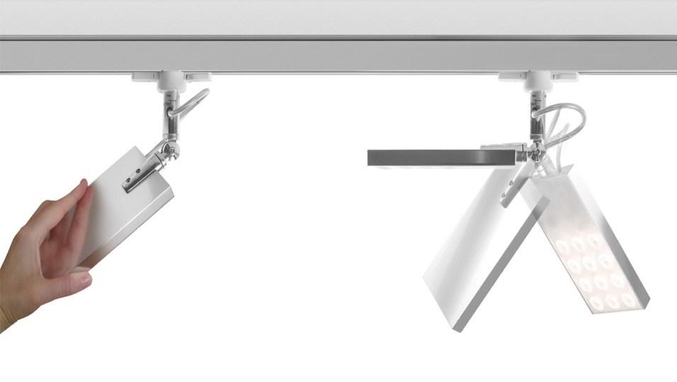 LED aluminium track-Light | Pad by Artemide