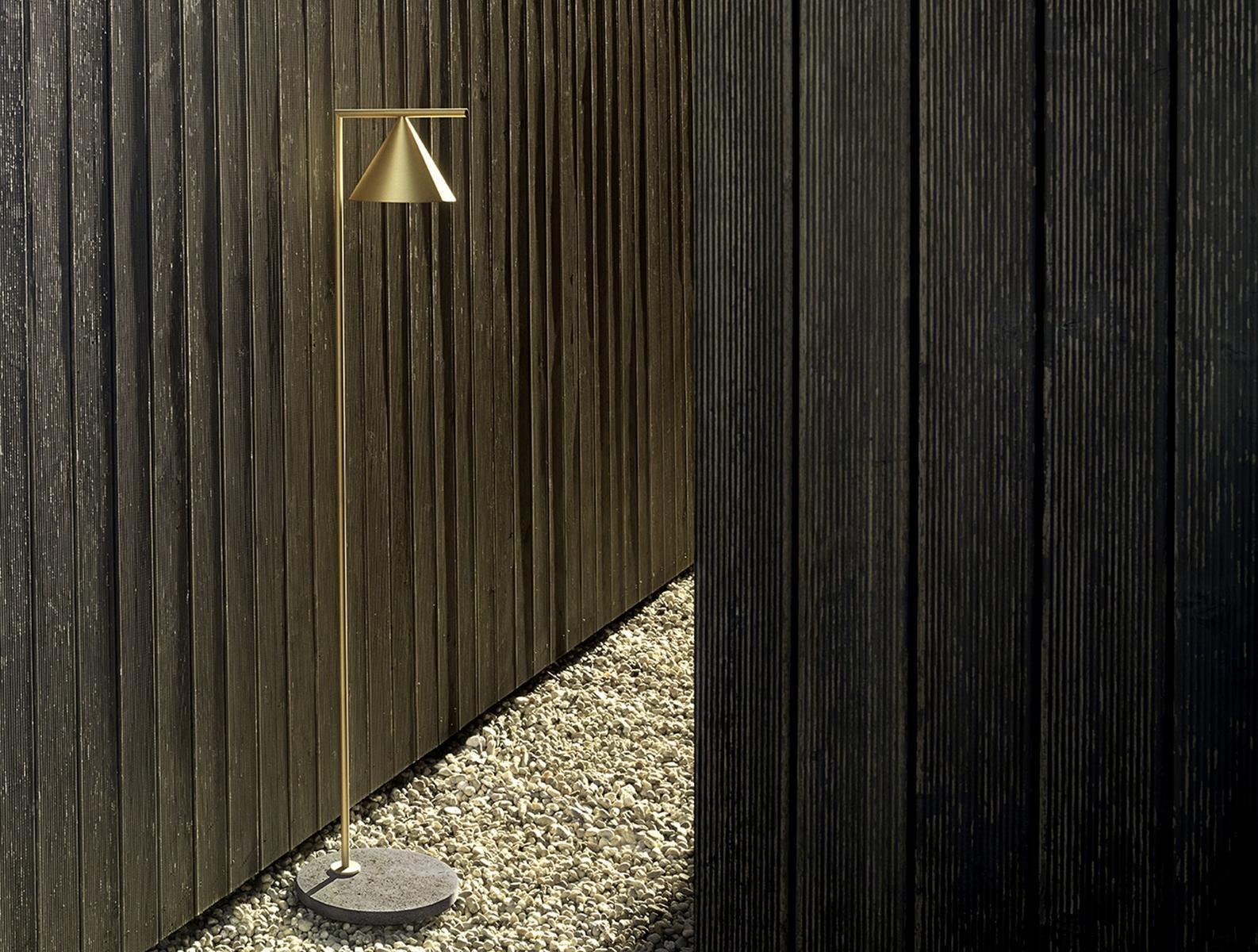 LED adjustable floor lamp | Captain Flint Outdoor by Flos