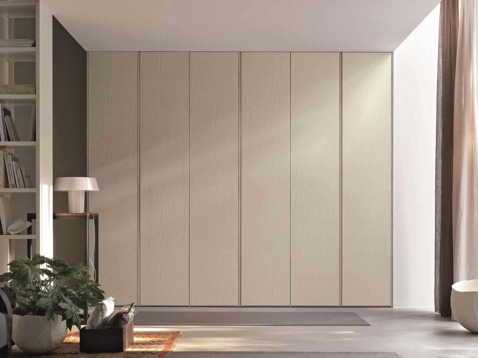 Wooden wardrobe | Gola by Tomasella