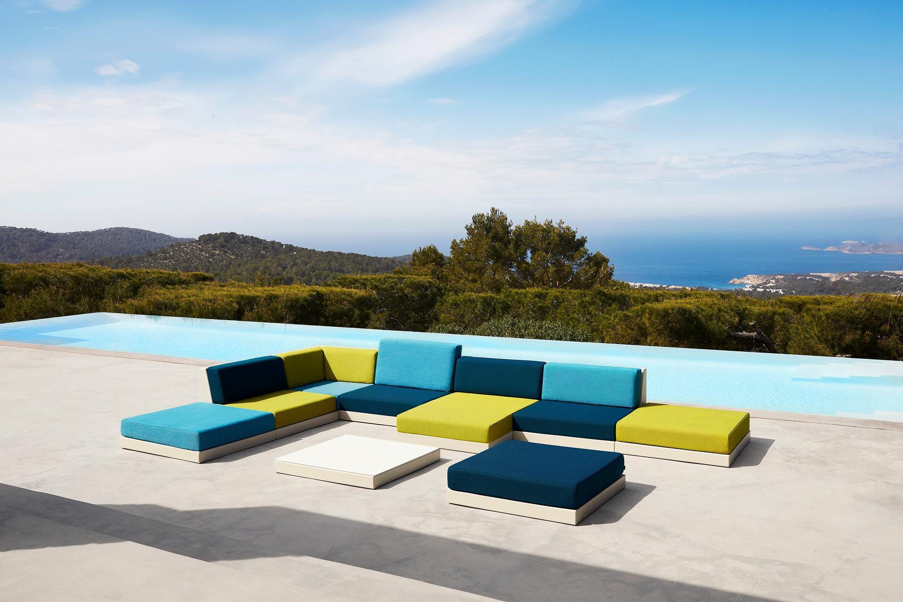 Modular fabric garden sofa | Pixel by Vondom