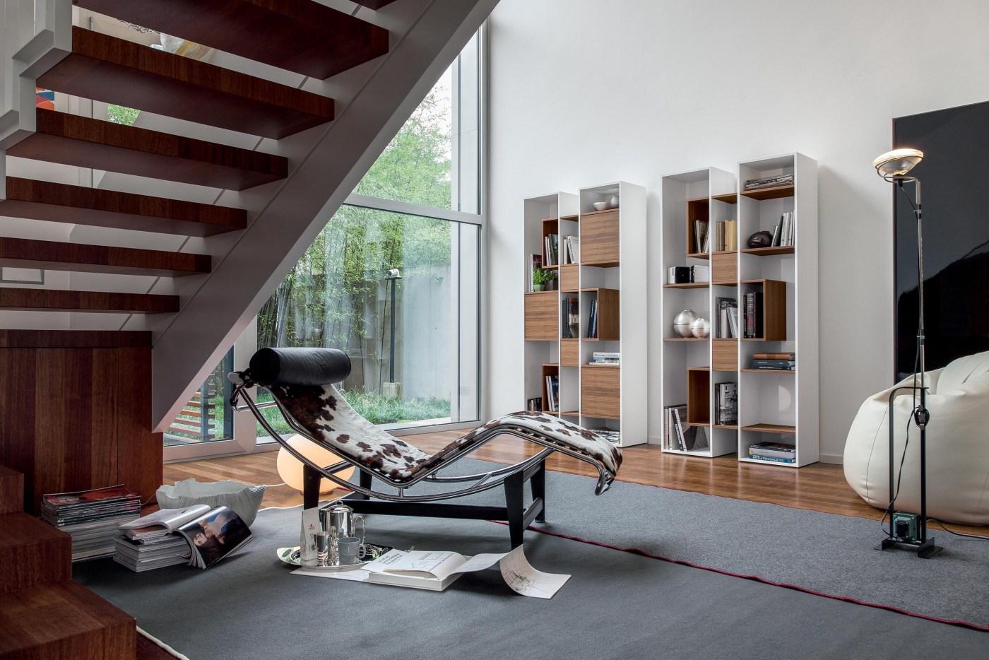 Open freestanding wooden bookcase | Abaco by Tonin Casa