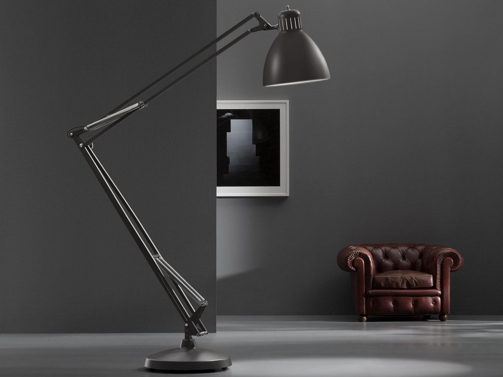 LED adjustable aluminium floor lamp | Jj Big by Leucos