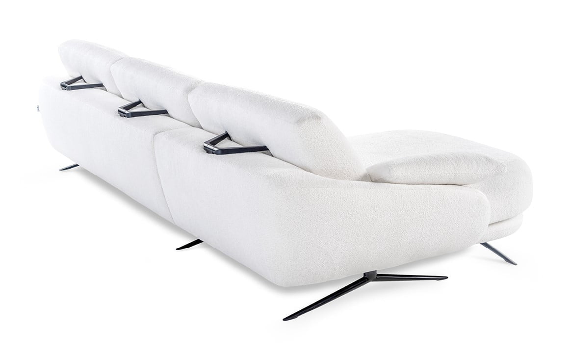 The 'Regal_e' is a versatile, modular sofa with adjustable backrests and electric leg-rests for high comfort, suitable for spacious interiors, and offers various upholstery and finish options. | Regal_e by Calia Italia
