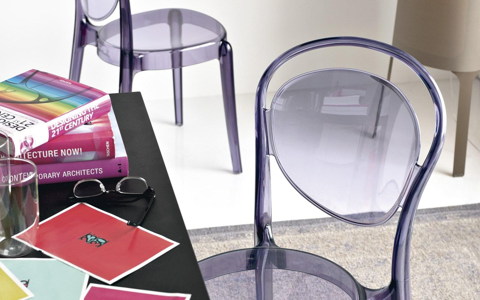 Stackable polycarbonate chair | Parisienne by Calligaris