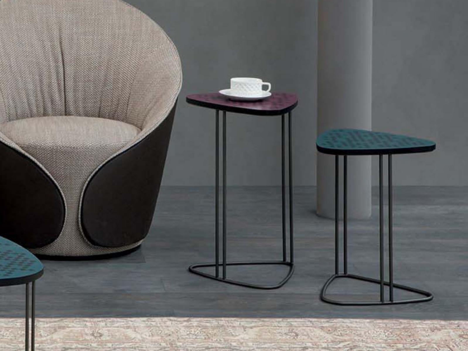 Triangular MDF high side table | Mix by Tonin Casa