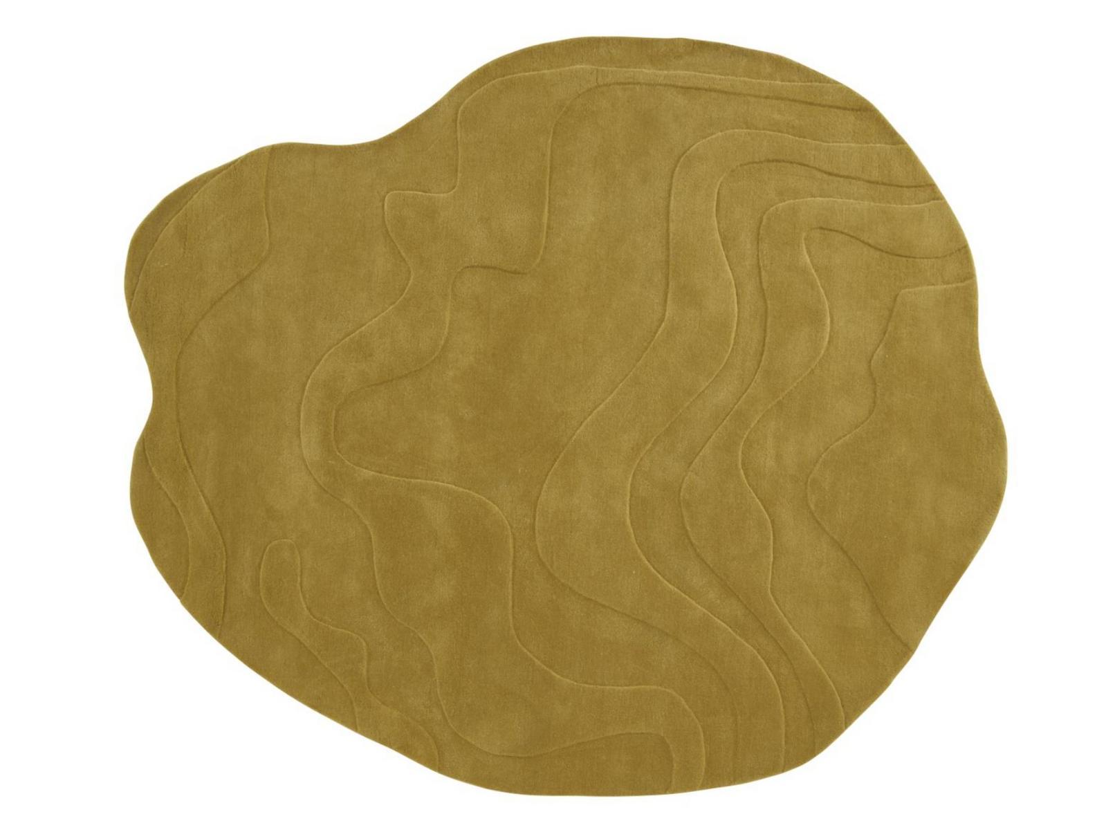 Solid-color handmade wool rug | Gavrinis 3 by Ligne Roset