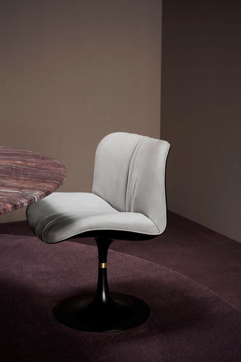 Swivel upholstered nabuk chair | Marilyn by Baxter