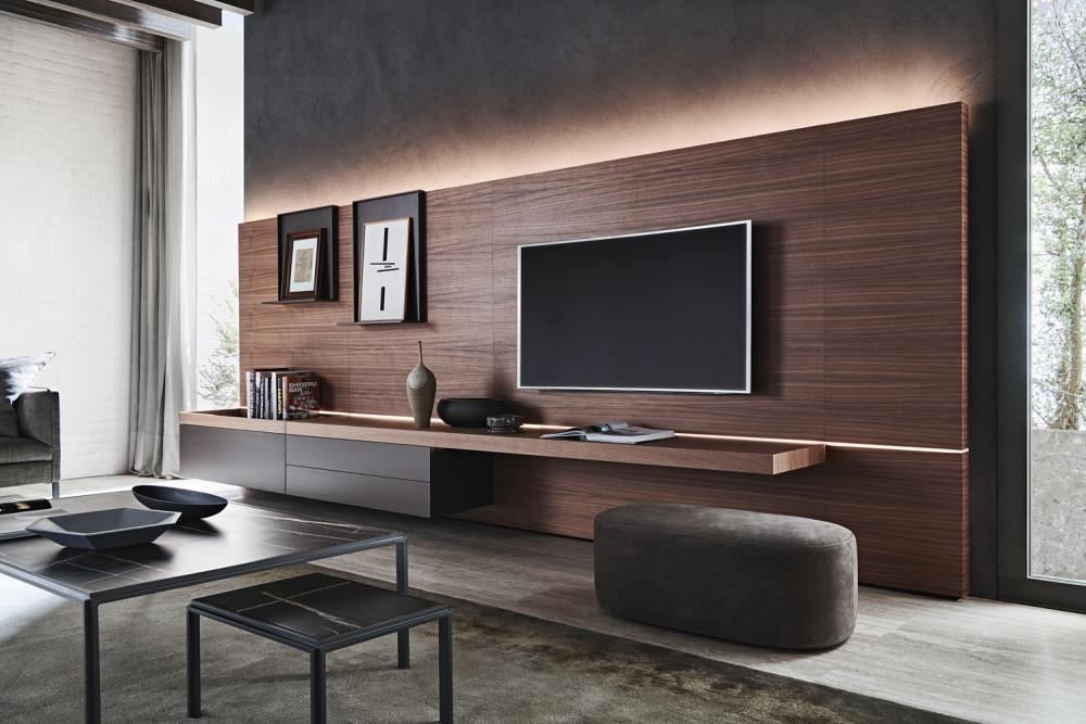 Sectional wooden storage wall with integrated lighting | Grid by Molteni