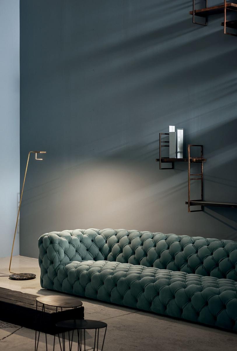 Tufted leather sofa | Chester Moon by Baxter