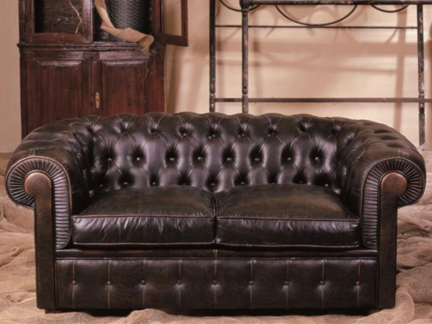 Tufted 2 seater leather sofa | Chesterfield by Mantellassi 1926