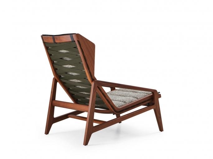 Ergonomic armchair with armrests | D.156.3 by Molteni