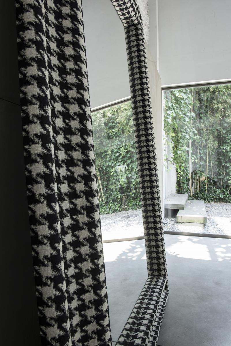 Freestanding framed wooden mirror | Byron by Gianfranco Ferre Home