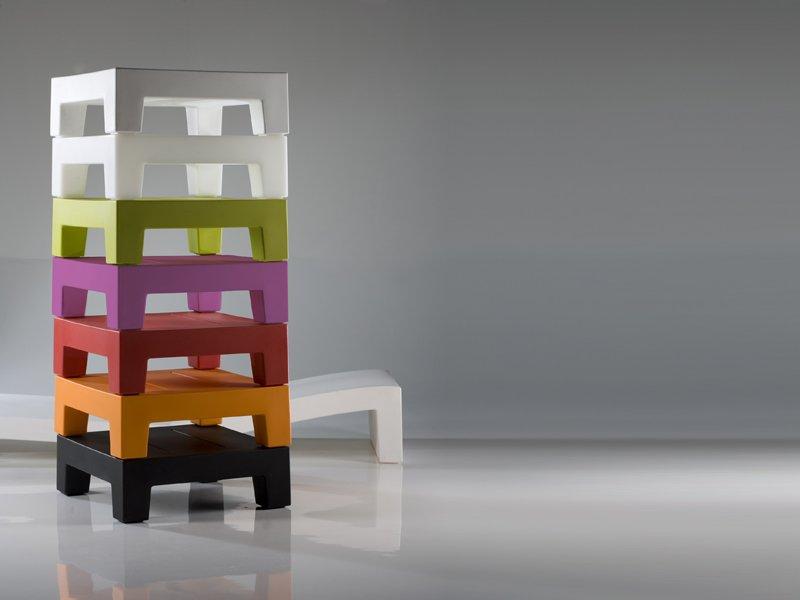 Resin side table | Jut by Vondom