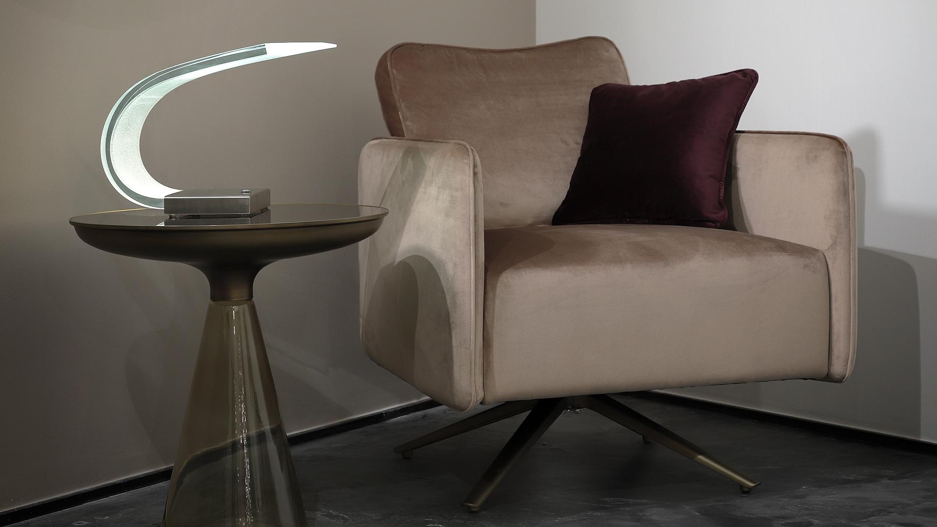 Fabric armchair with armrests | Diamante by Reflex