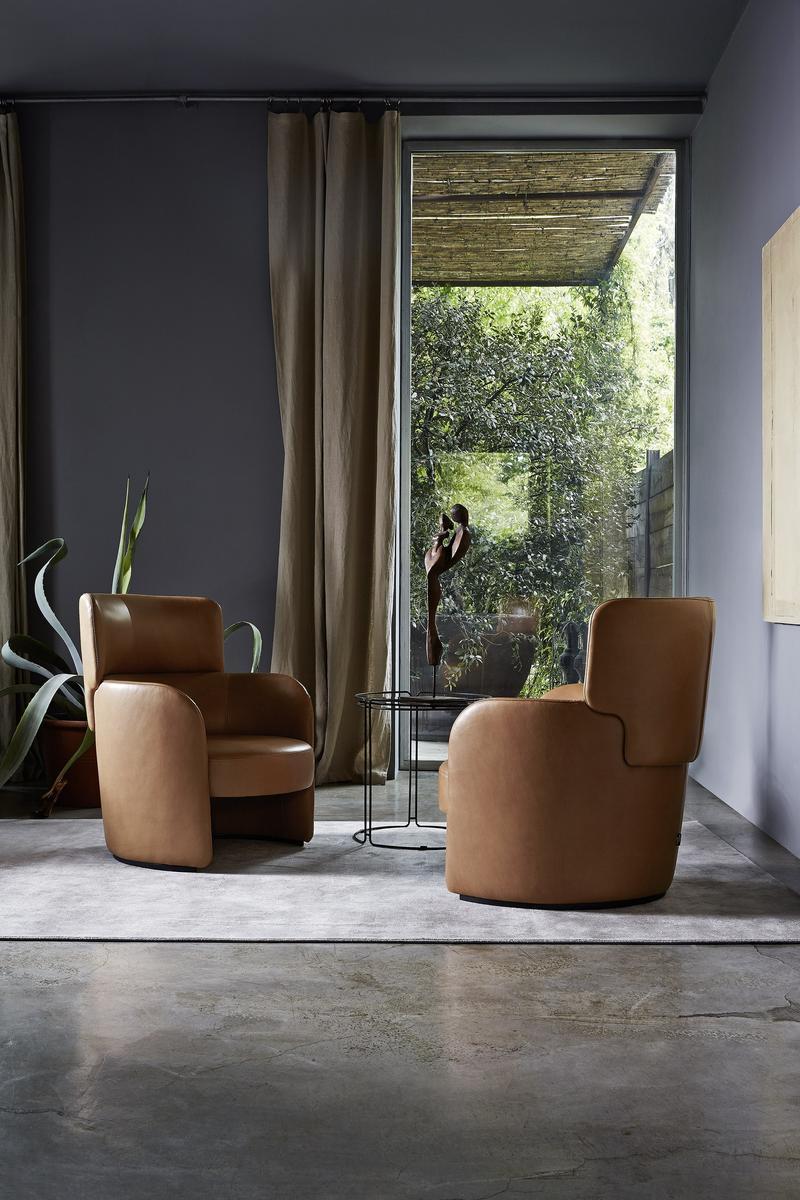 Upholstered leather armchair with armrests | Claire by Ditre Italia