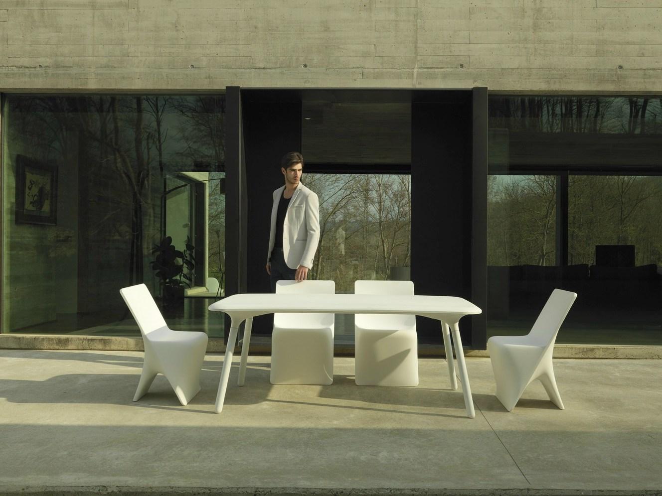 Polyethylene chair | Sloo by Vondom