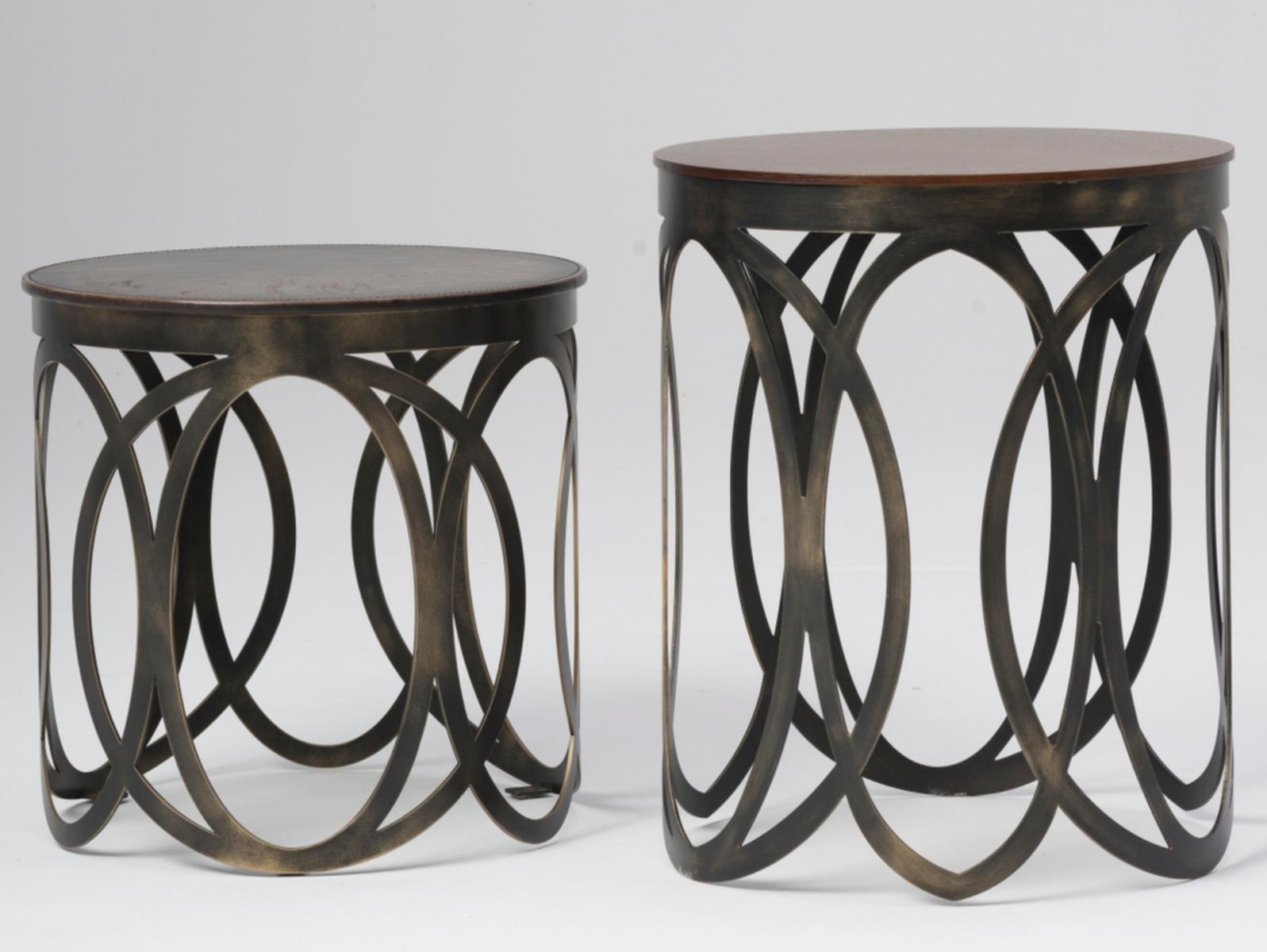 Round leather and acid etched brass coffee table | Valzer by Mantellassi 1926