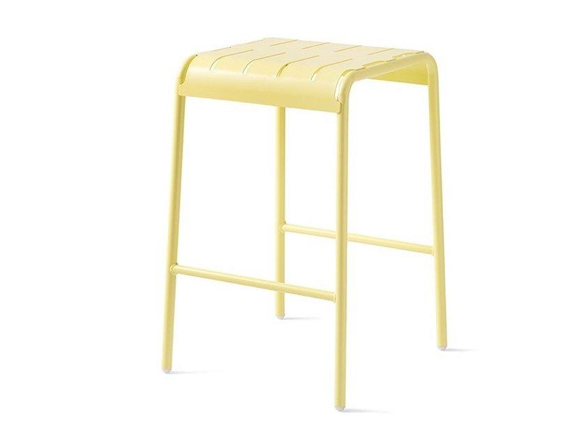 Plate stool with footrest | Easy by Connubia
