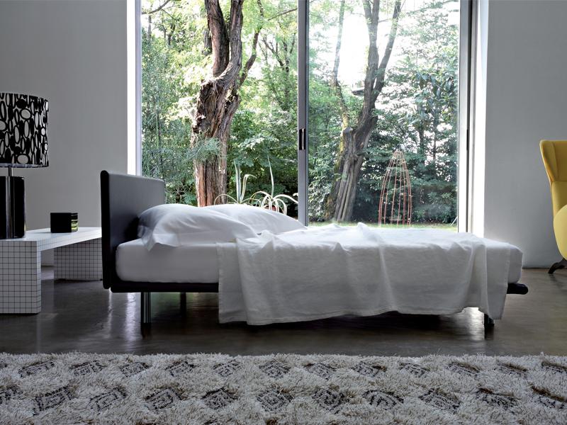 Fabric or leather height-adjustable double bed | Milano by Zanotta