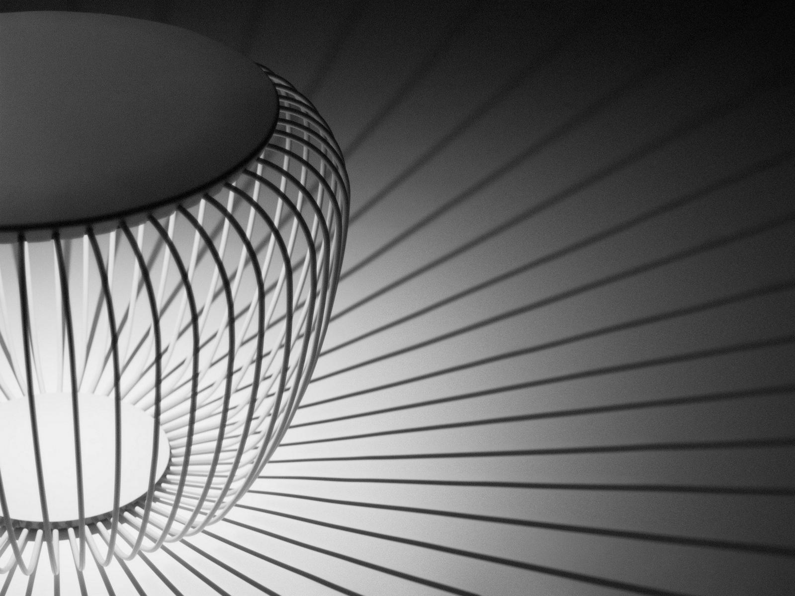 LED steel floor lamp | Meridiano by Vibia