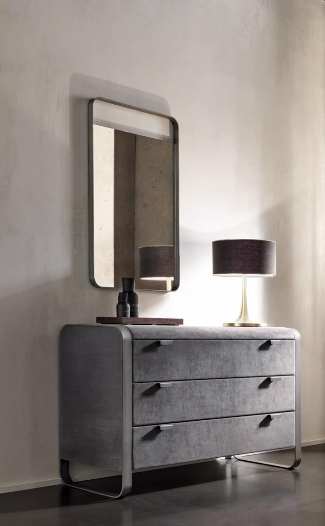 Leather chest of drawers | Elvis by Cantori