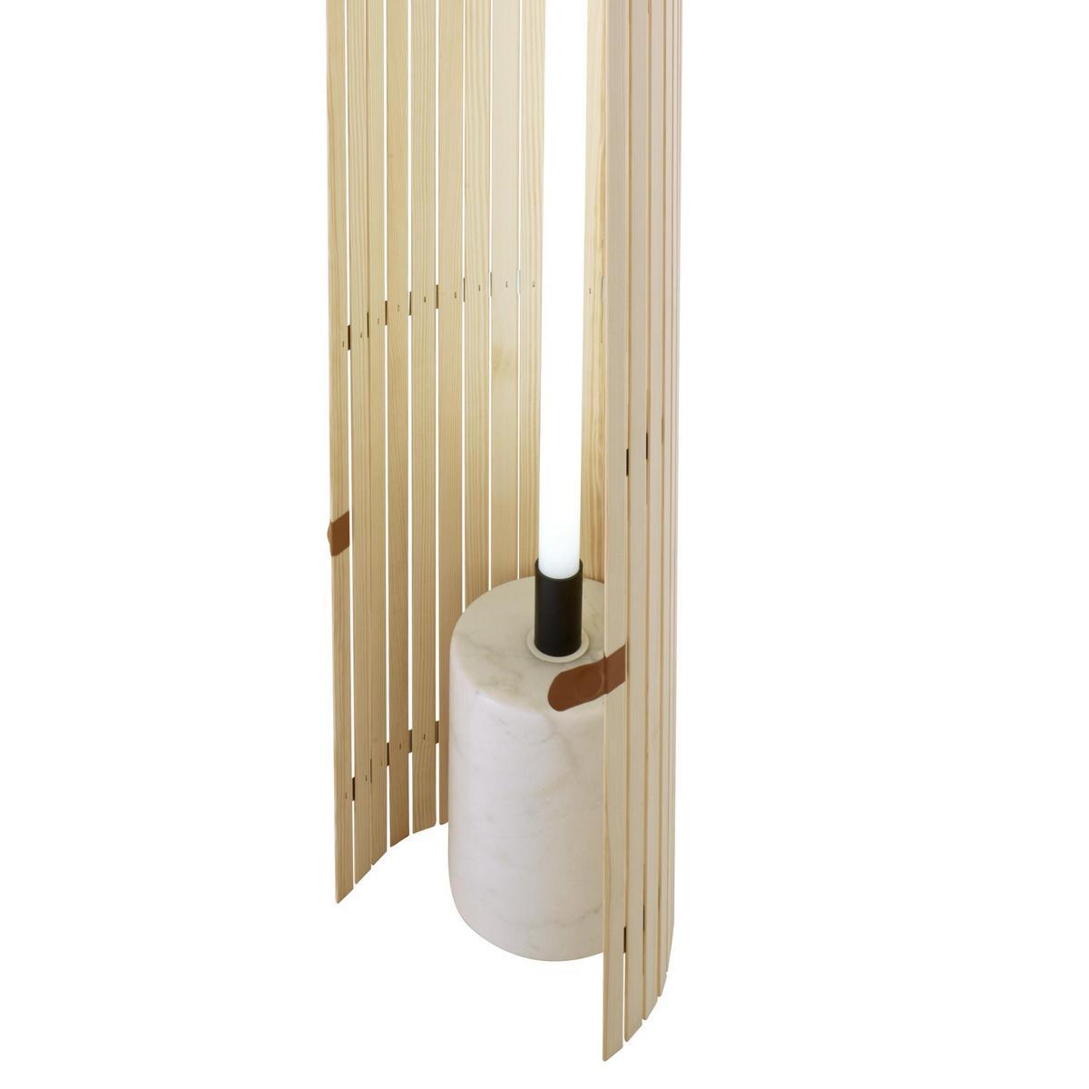 Indirect light fluorescent pine floor lamp | Eclosion by Ligne Roset