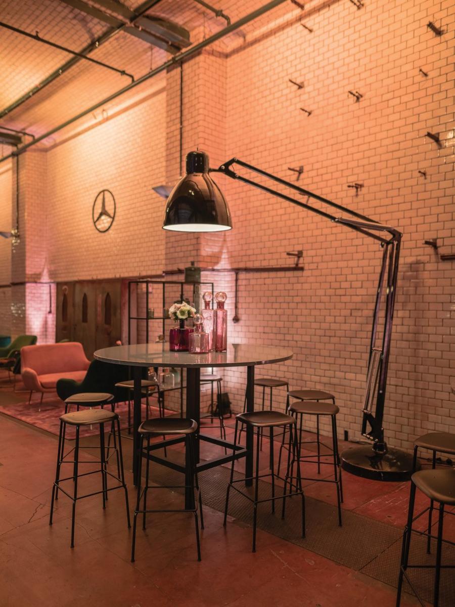LED adjustable aluminium floor lamp | Jj Great by Leucos
