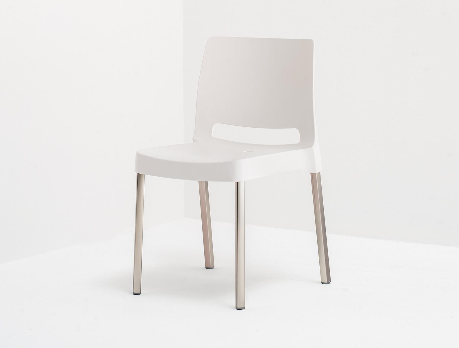 Stackable polypropylene chair | Joi by Pedrali