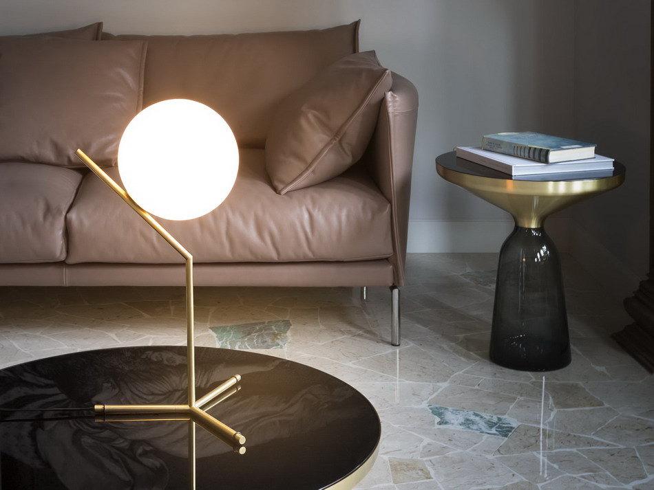 Brass table lamp with dimmer | Ic Lights T1 High by Flos