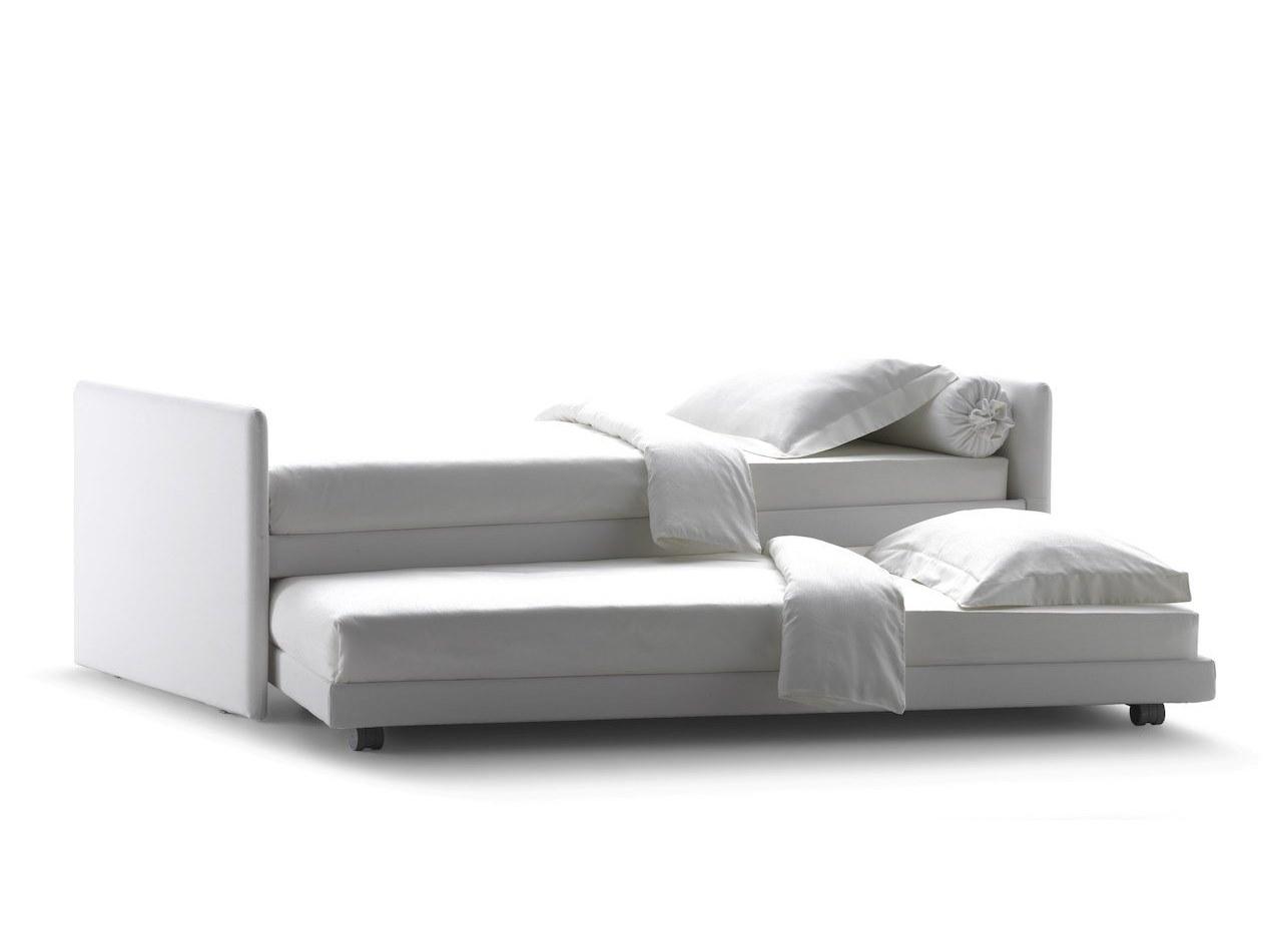 Upholstered sofa bed with removable cover | Duetto by Flou