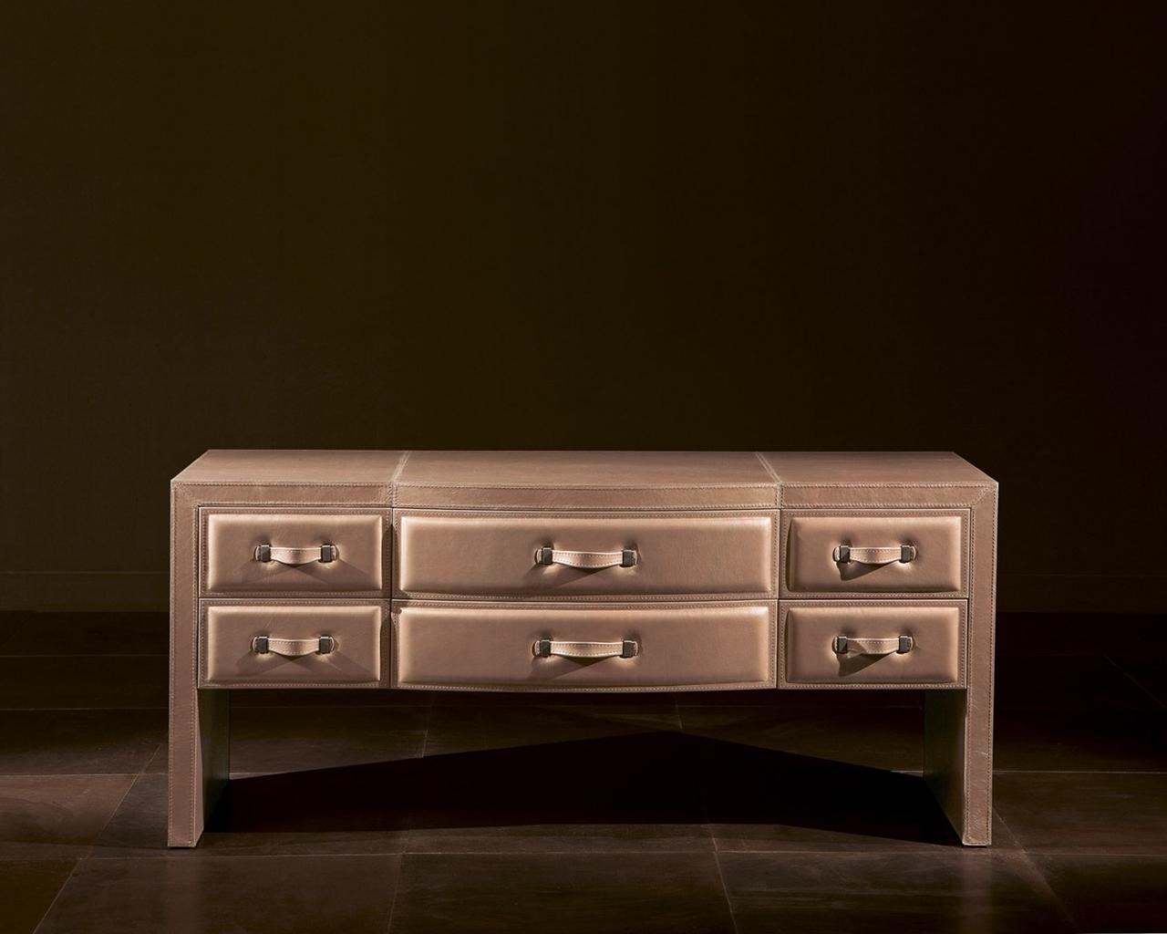 Nabuk chest of drawers in a classic style | Zion by Rugiano