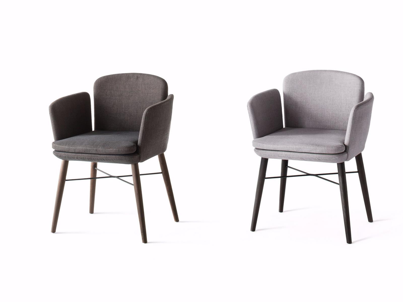 Fabric easy chair with armrests | Tabby by Lema