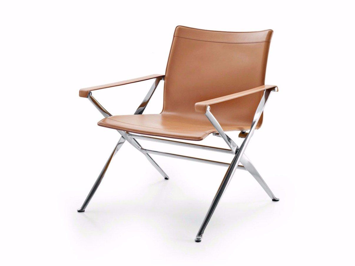 Tanned leather easy chair with armrests | Beverly '14 by B&B Italia
