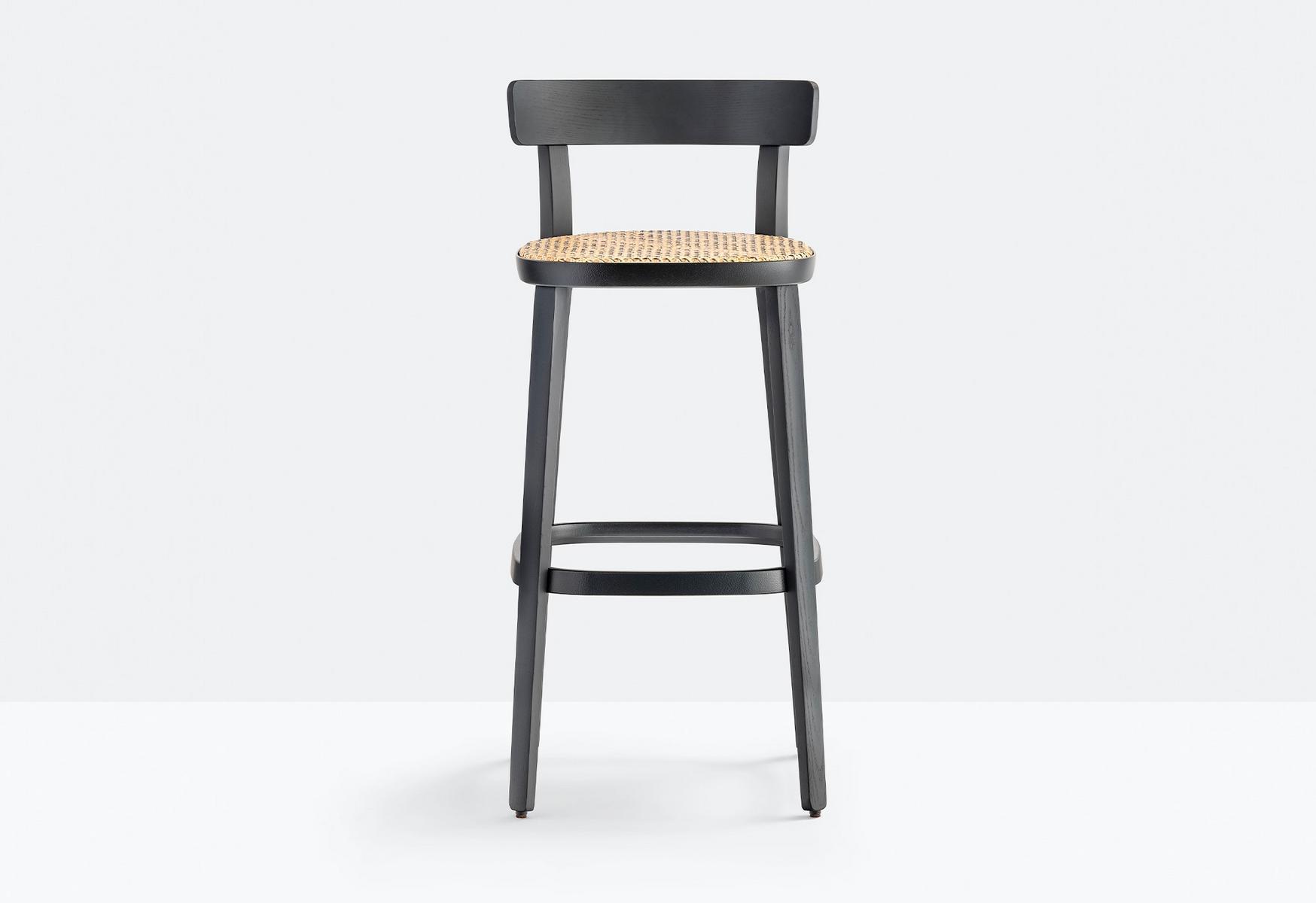 High ash stool | Folk 2926 by Pedrali