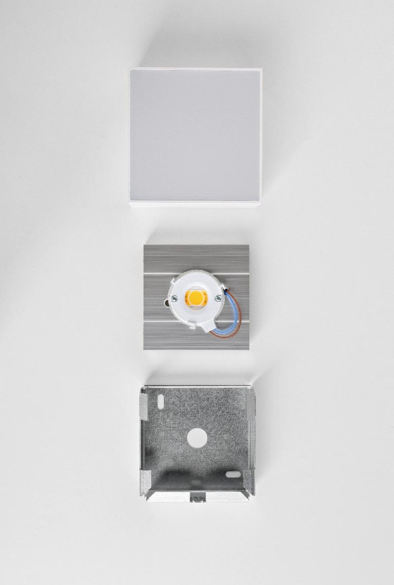 LED aluminium ceiling light | Little Box by Olev