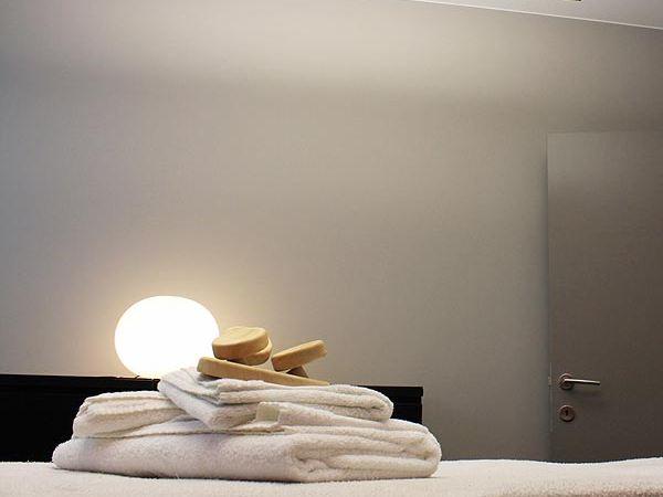 Table lamp | Glo-ball Basic by Flos