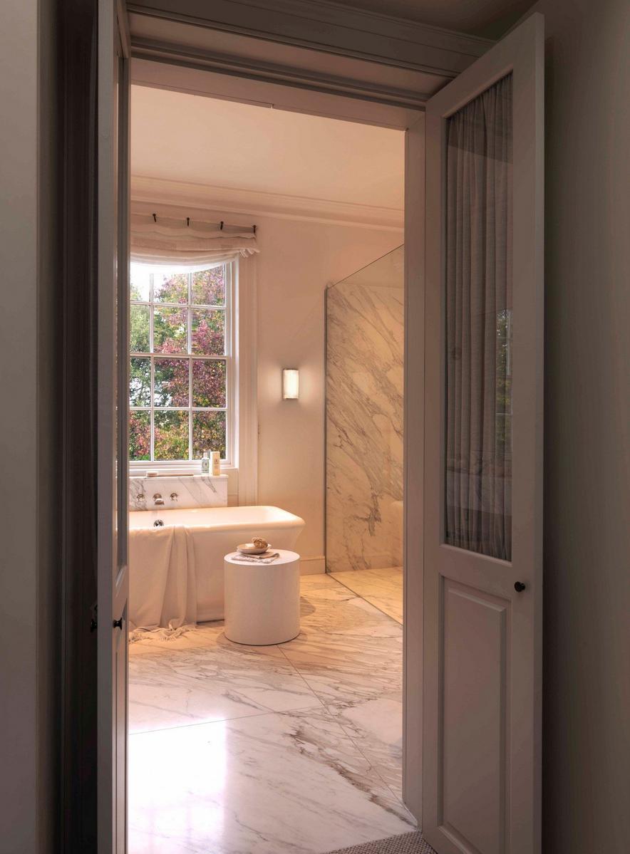 LED steel wall light | Versailles by Astro lighting