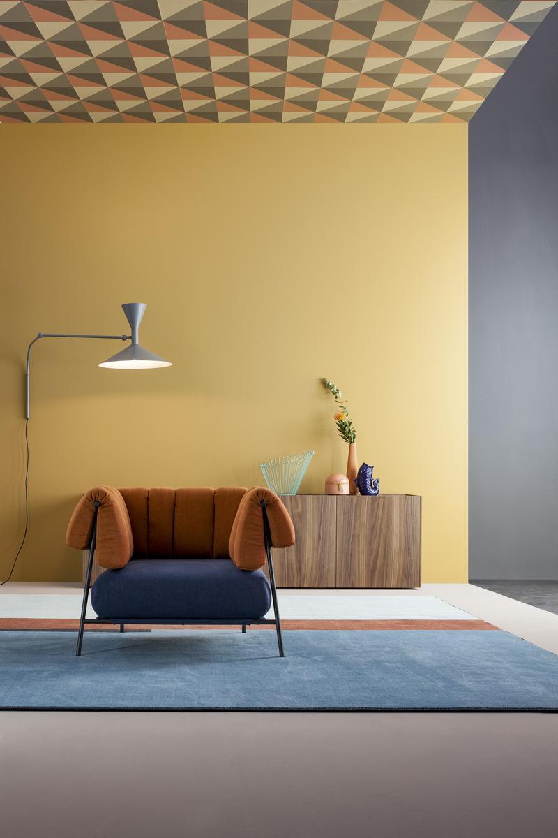 Fabric armchair with armrests | Tirella by Bonaldo