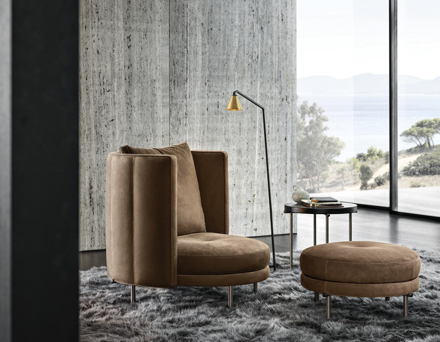 Round coffee table for living room | Torii by Minotti
