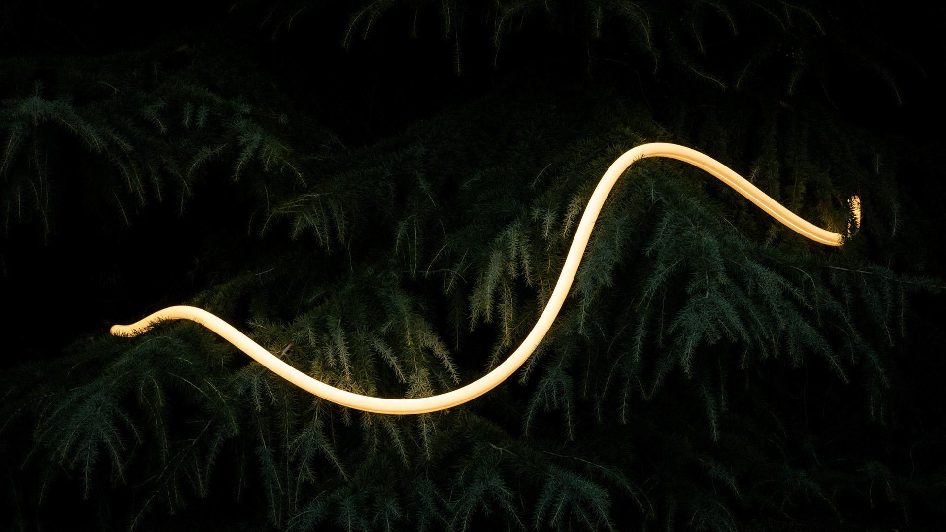 Silicone wall lamp / ceiling lamp | La Linea by Artemide