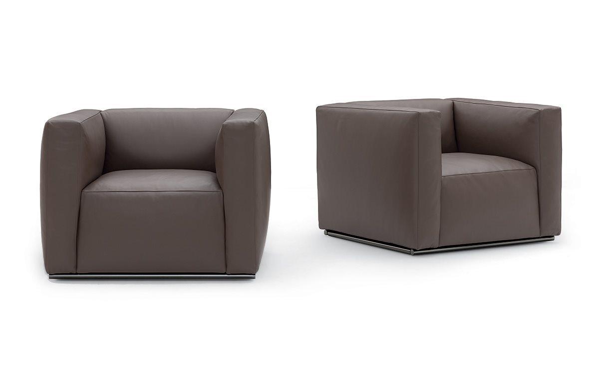 Upholstered leather armchair with armrests | Shangai by Poliform