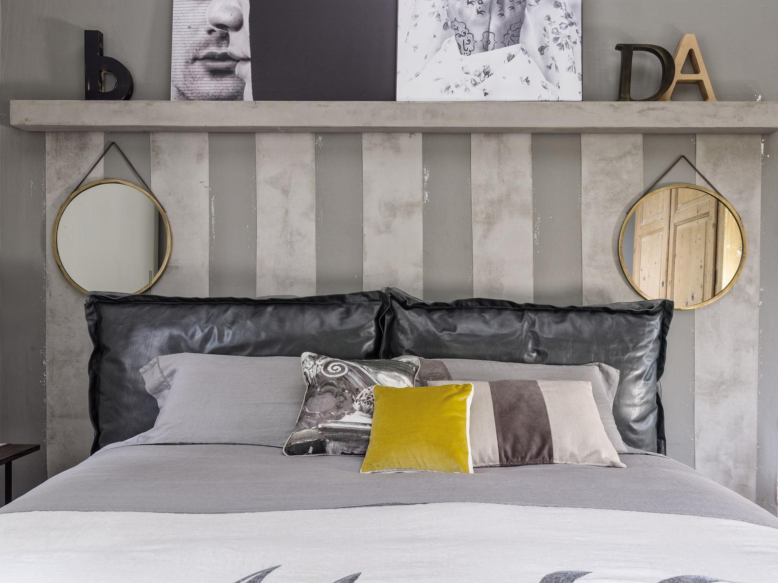 Double bed with upholstered headboard | Auto-reverse Dream by Arketipo