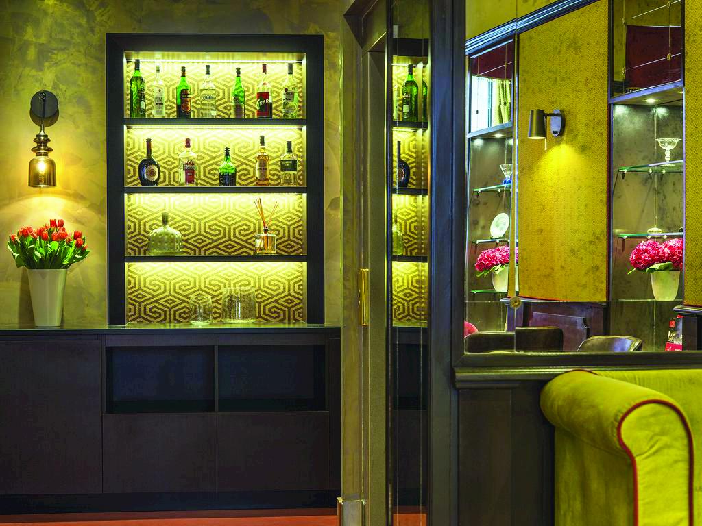 Blown glass wall lamp | Messalina by Contardi