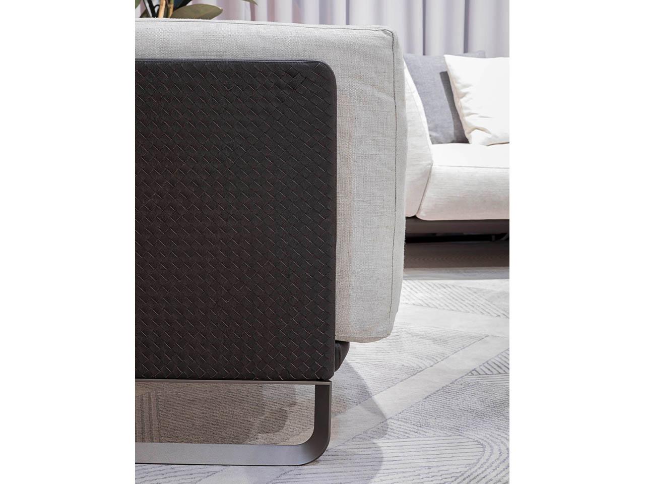 Armchair with armrests | Milano by Turri