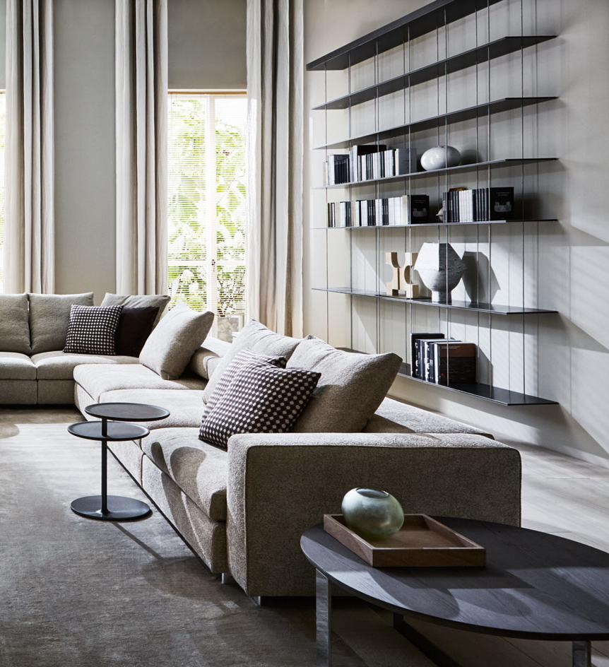 Swivel round wooden side table | Vicino by Molteni