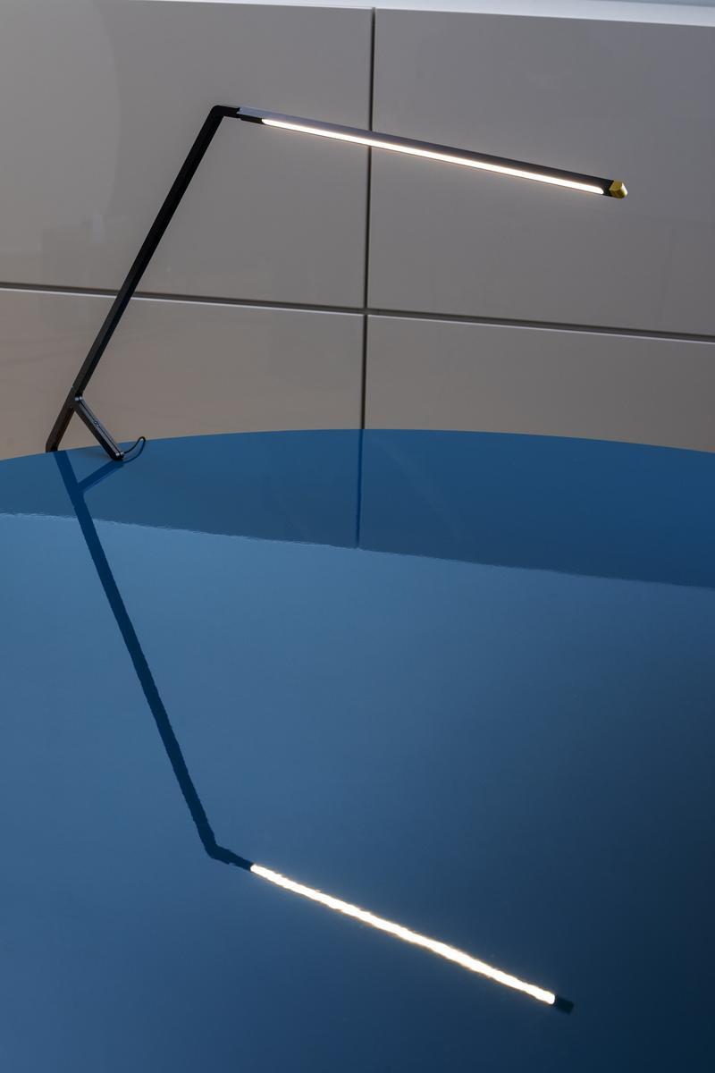 LED adjustable extruded aluminium table lamp | Bird by Nemo
