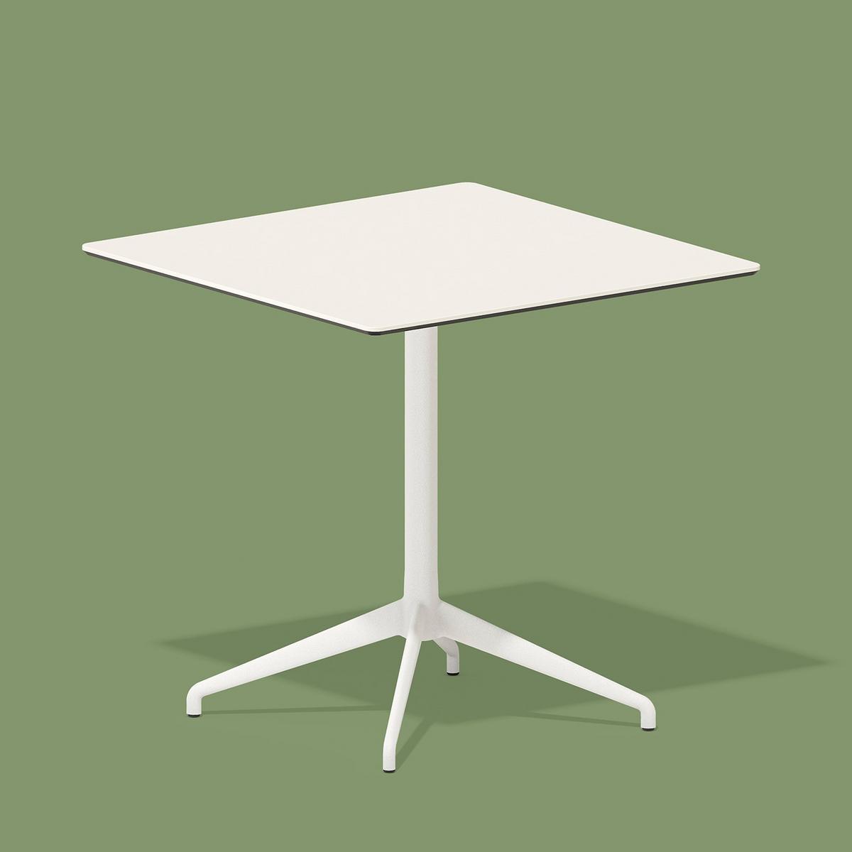 Square garden table with 4-star base | Alis by Sovet
